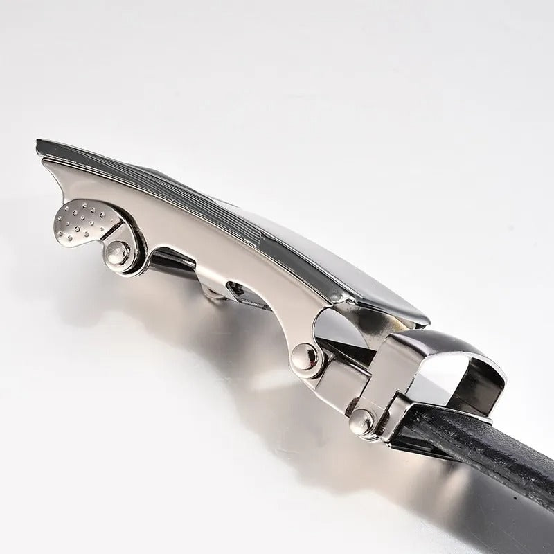 Cinturón con hebilla ajustable automática